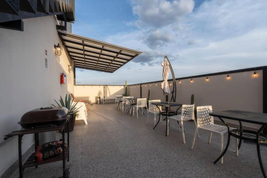 701 Stunning Views Ph Private Terrace Rooftop Holiday home